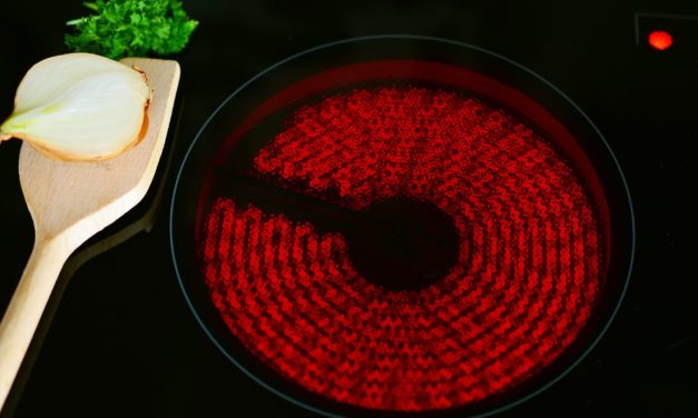 Jaka płyta grzewcza w kuchence elektrycznej: ceramiczna, indukcyjna czy elektryczna?