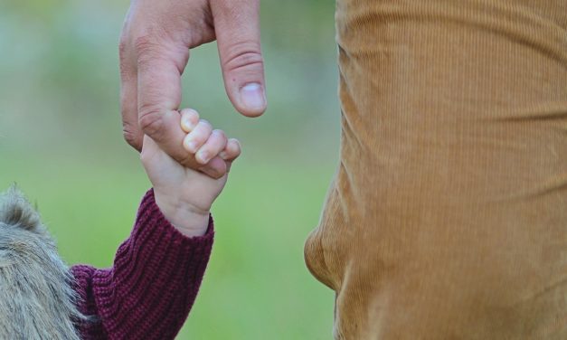 6 faktów na temat ustalenia ojcostwa