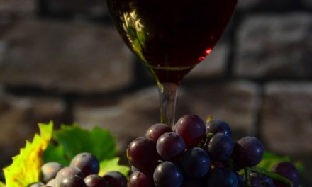 Wino porto – co warto wiedzieć? Historia, charakterystyka, cena